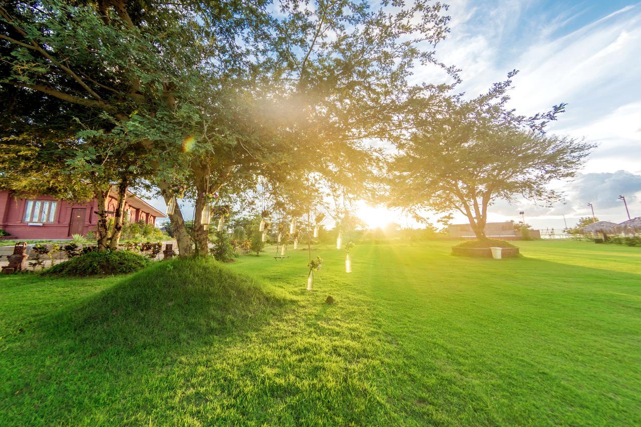Royal Emerald River View Resort Bagan Eksteriør bilde